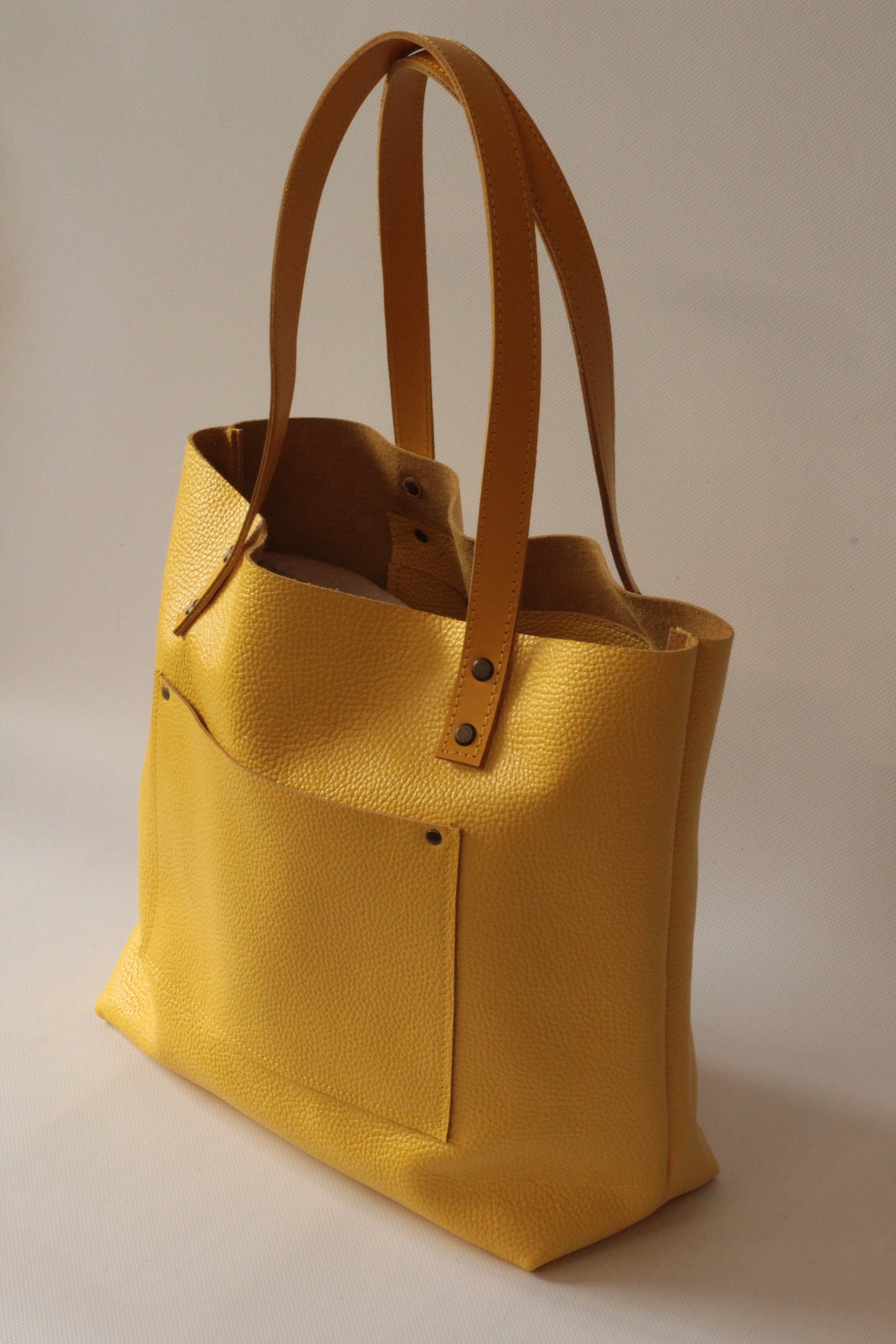 Elegancka Skórzana Torba Tote z Włoskiej Skóry – Pojemna i Stylowa