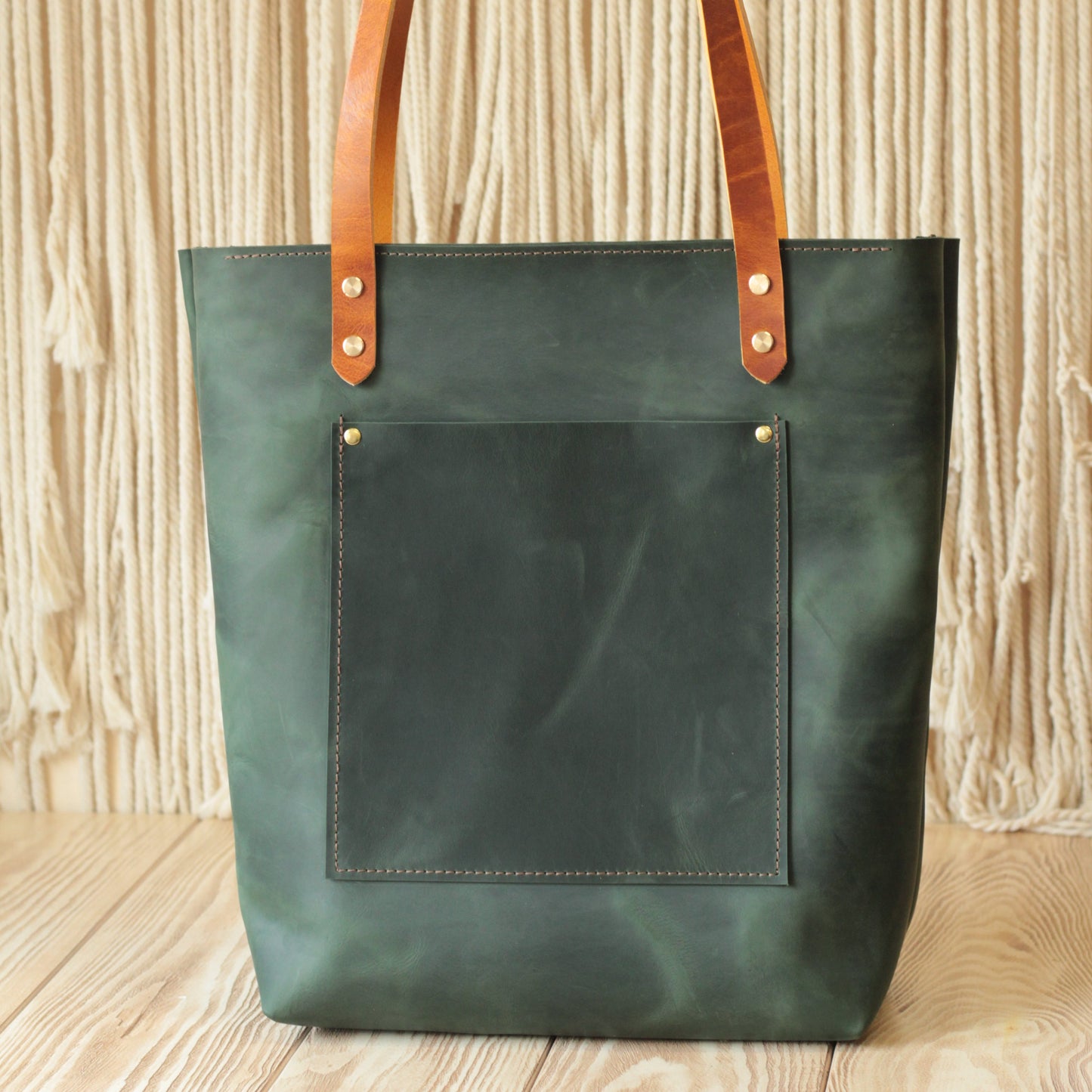 Zielona skórzana torebka