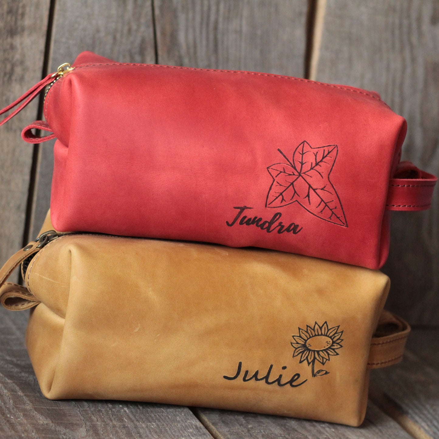 Uporządkuj swoje kosmetyki w stylu! Skórzana kosmetyczka z Twoim monogramem czeka.